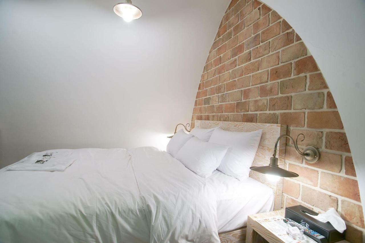 Lush Hotel Seoul Bagian luar foto